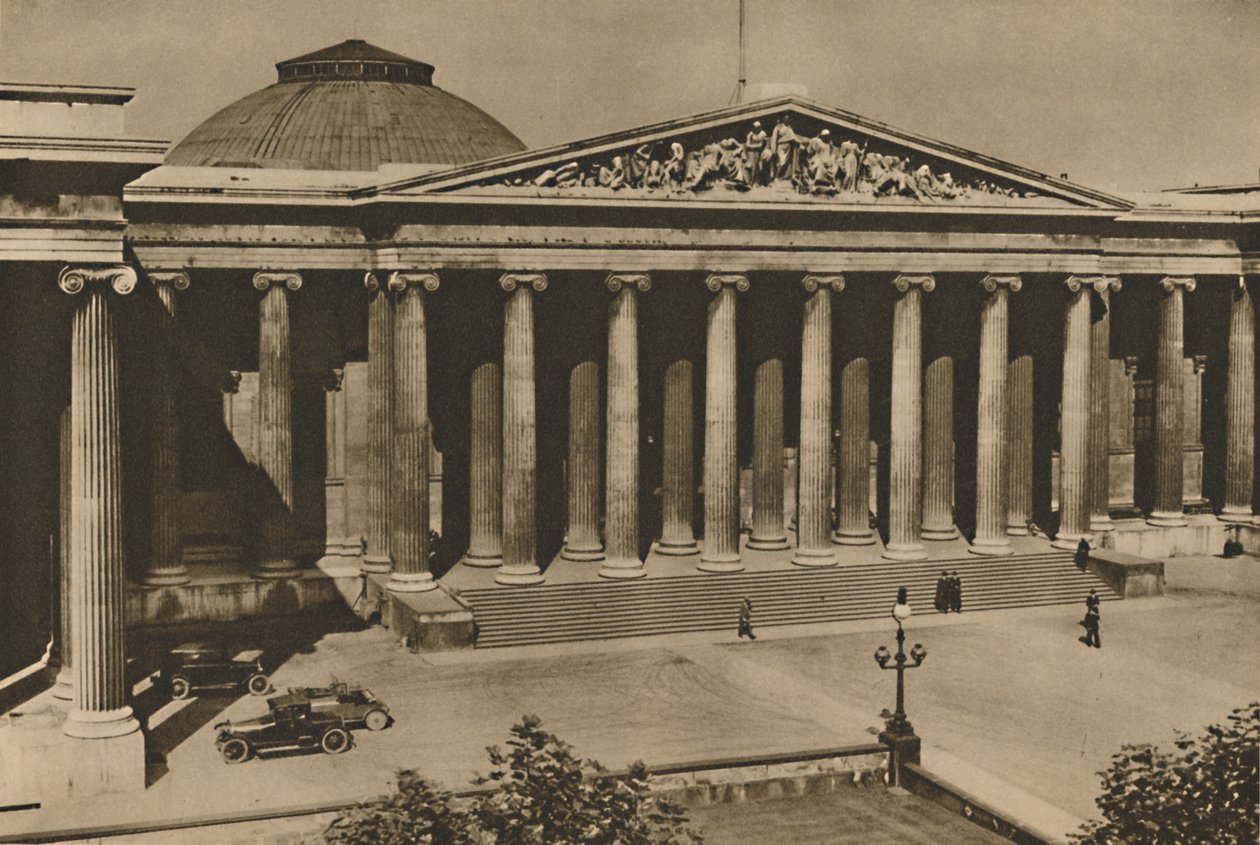 Colonnaded front of British Museum på stedet for Old Montague House, c1935. av Donald McLeish