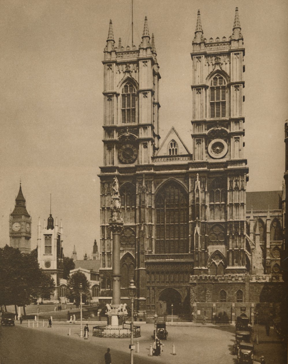 The Hand of Wren in the Fabric of Westminster Abbey, c1935. av Donald McLeish