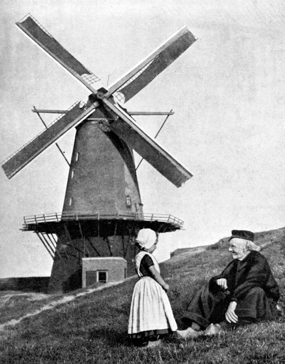 Tradisjonell nederlandsk scene med vindmølle, Holland, 1936 av Donald McLeish