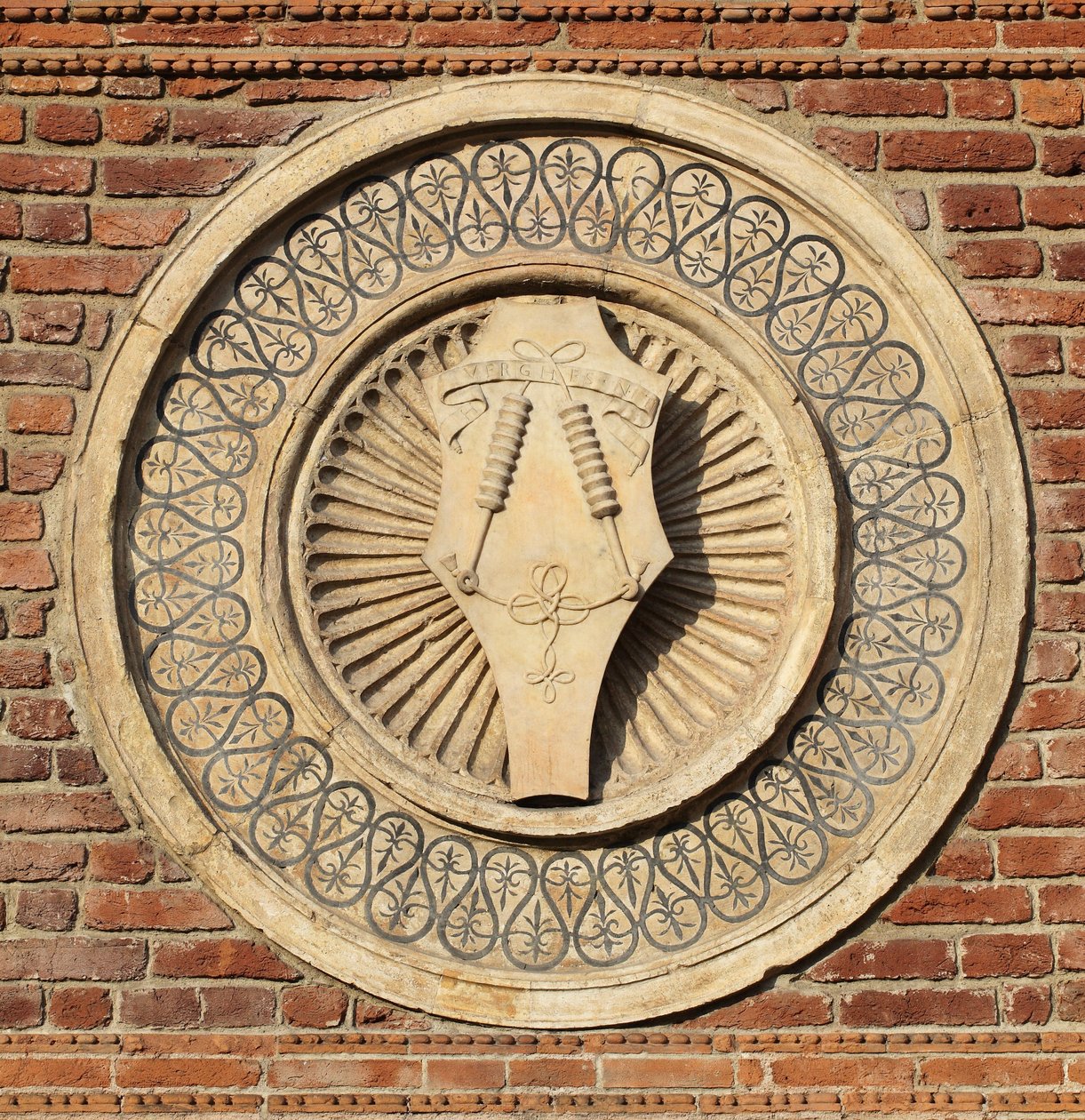 Skulptert patera på bramante-apsiden av Donato Bramante