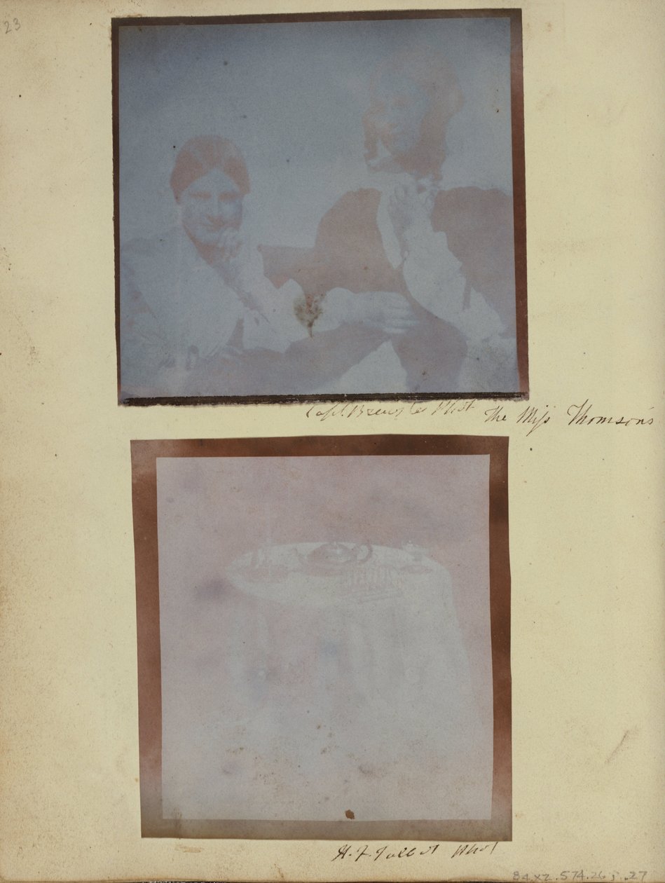 Isabella og Margaret Thomson av Dr. John Adamson