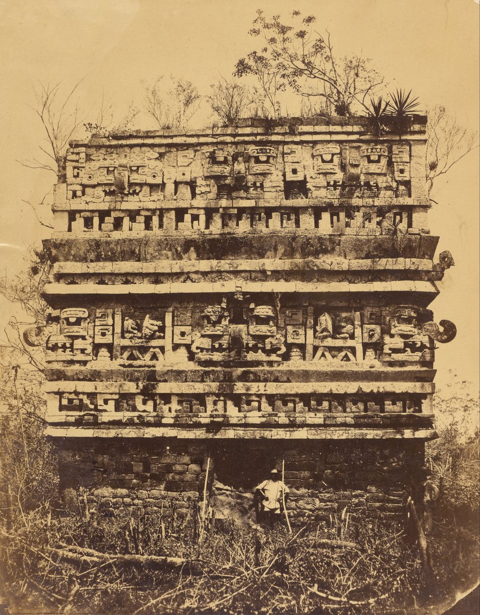 Chichén-Itzá- Høyrefløyen ved nonnepalasset av Désiré Charnay