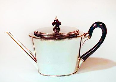 Tekanne, laget av Svalte Striebeck, Amsterdam, 1792 (sølv) av Dutch School