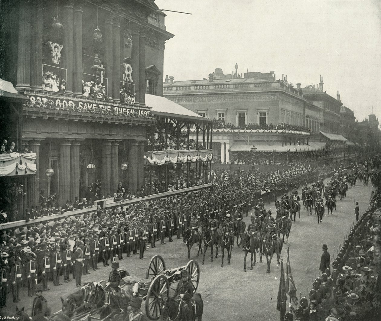 The Royal Procession: Aides-De-Camp Passing the United Service Club, c1897 av E. and S. Woodbury