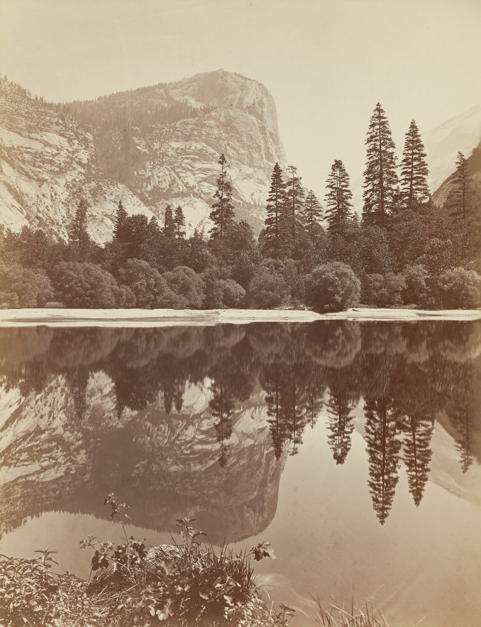 Mirror Lake, Yosemite Valley av Eadweard Muybridge