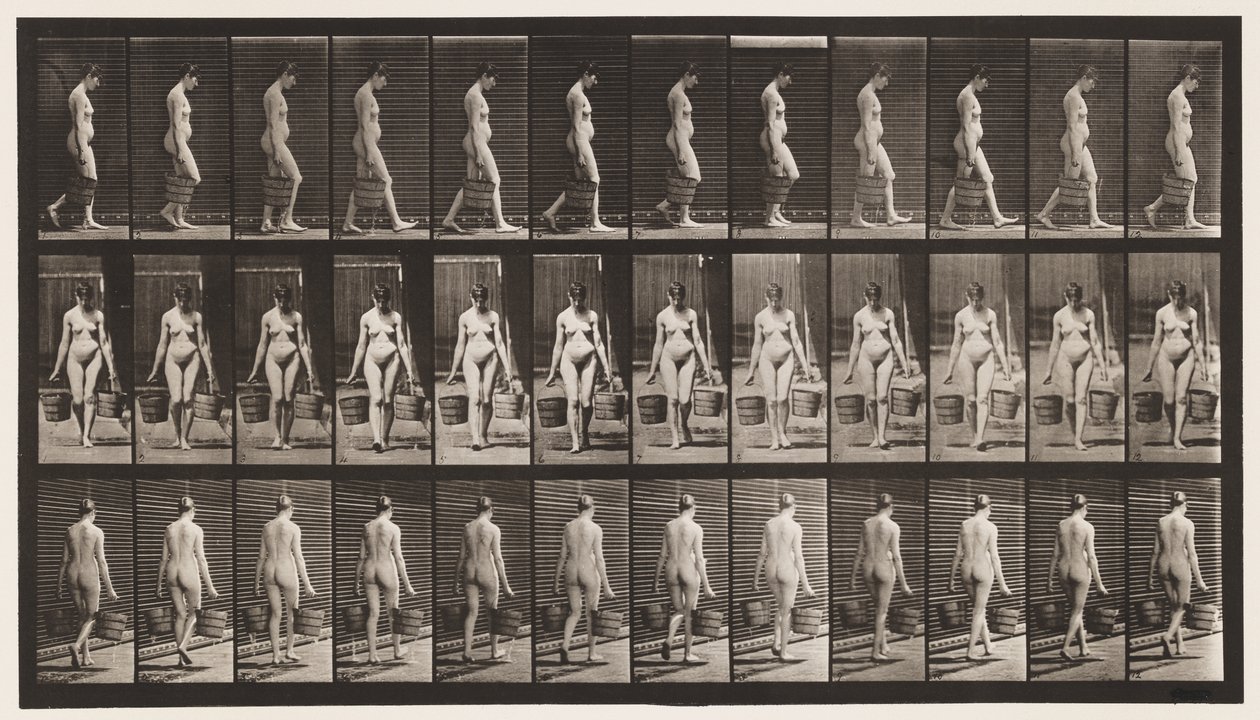 Plate 32. Gående, bære bøtte med vann i hver hånd av Eadweard Muybridge