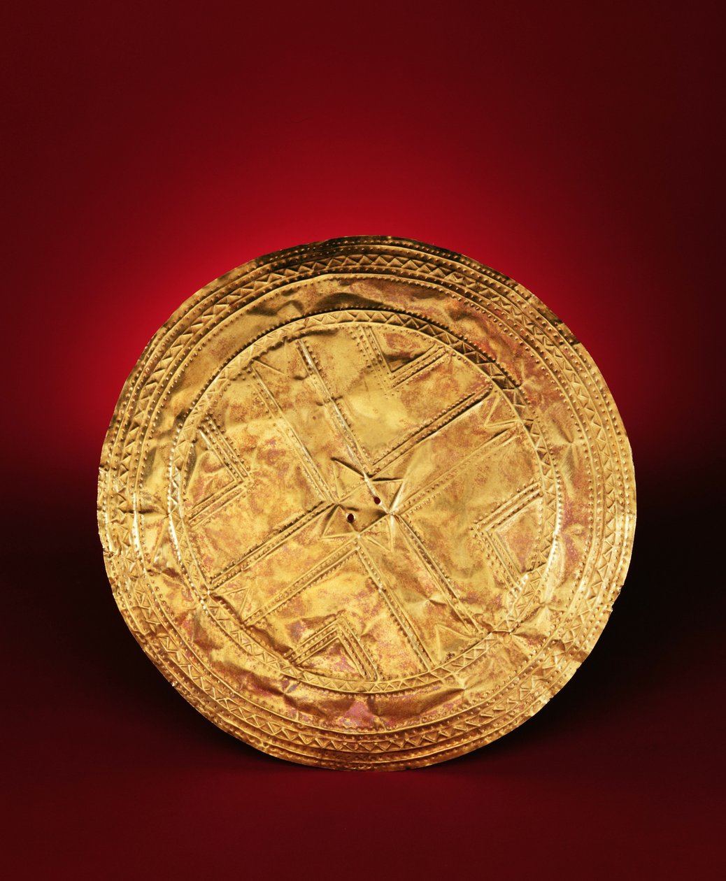 Plate muligens brukt som brosje, fra Tedavnet, County Monaghan, 2200-2000 f.Kr. (gull) av Early Bronze Age