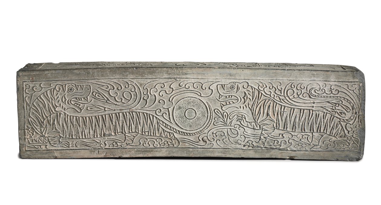 Stort støpt grått begravelsesarkitektonisk element med to tigre (keramikk) av Eastern Han Dynasty Chinese School