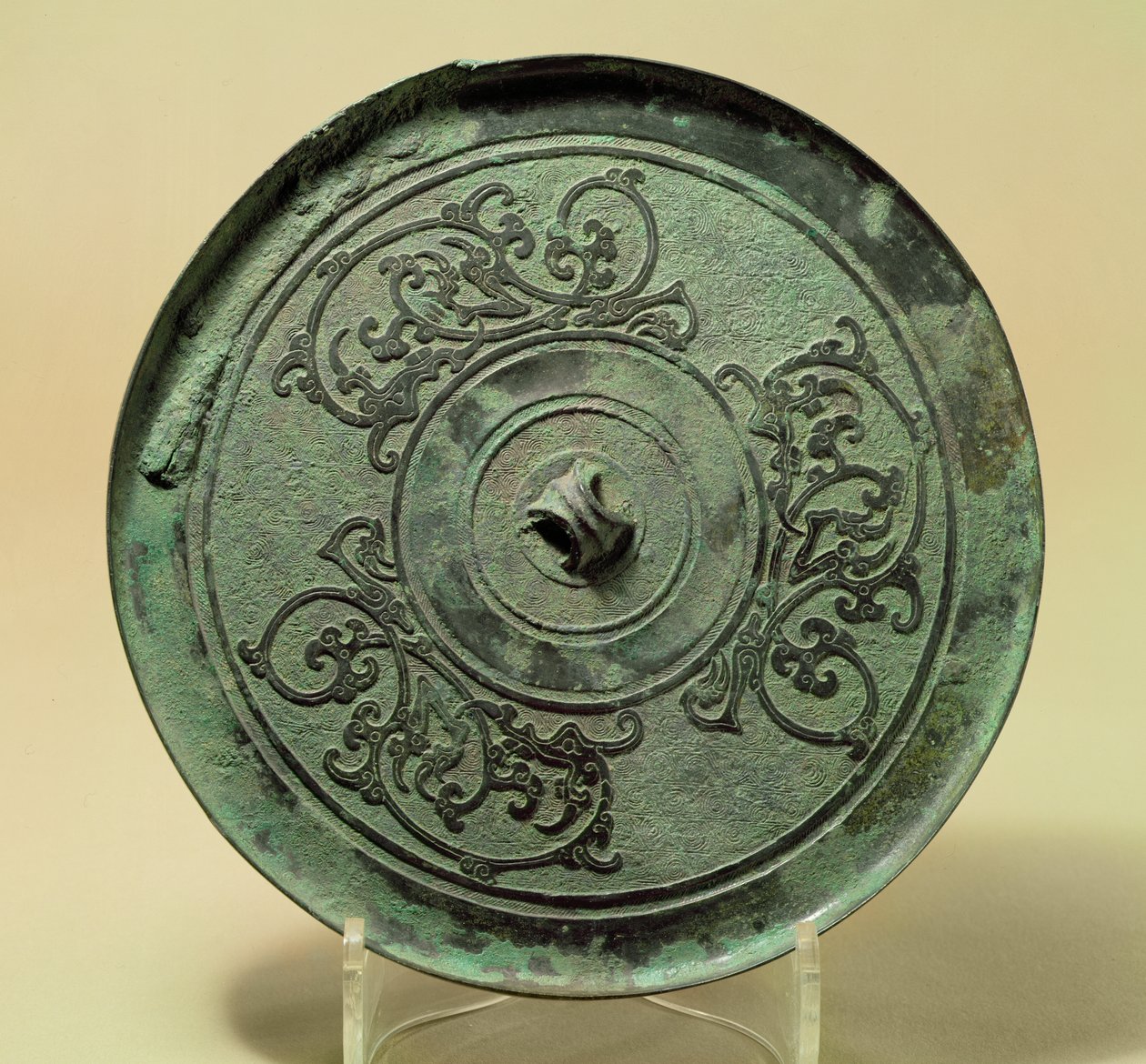 Speil med interlacing Dragons, Eastern Zhou-dynastiet, Warring States-perioden, 475-221 BC (bronse) av Eastern Zhou Dynasty Chinese School