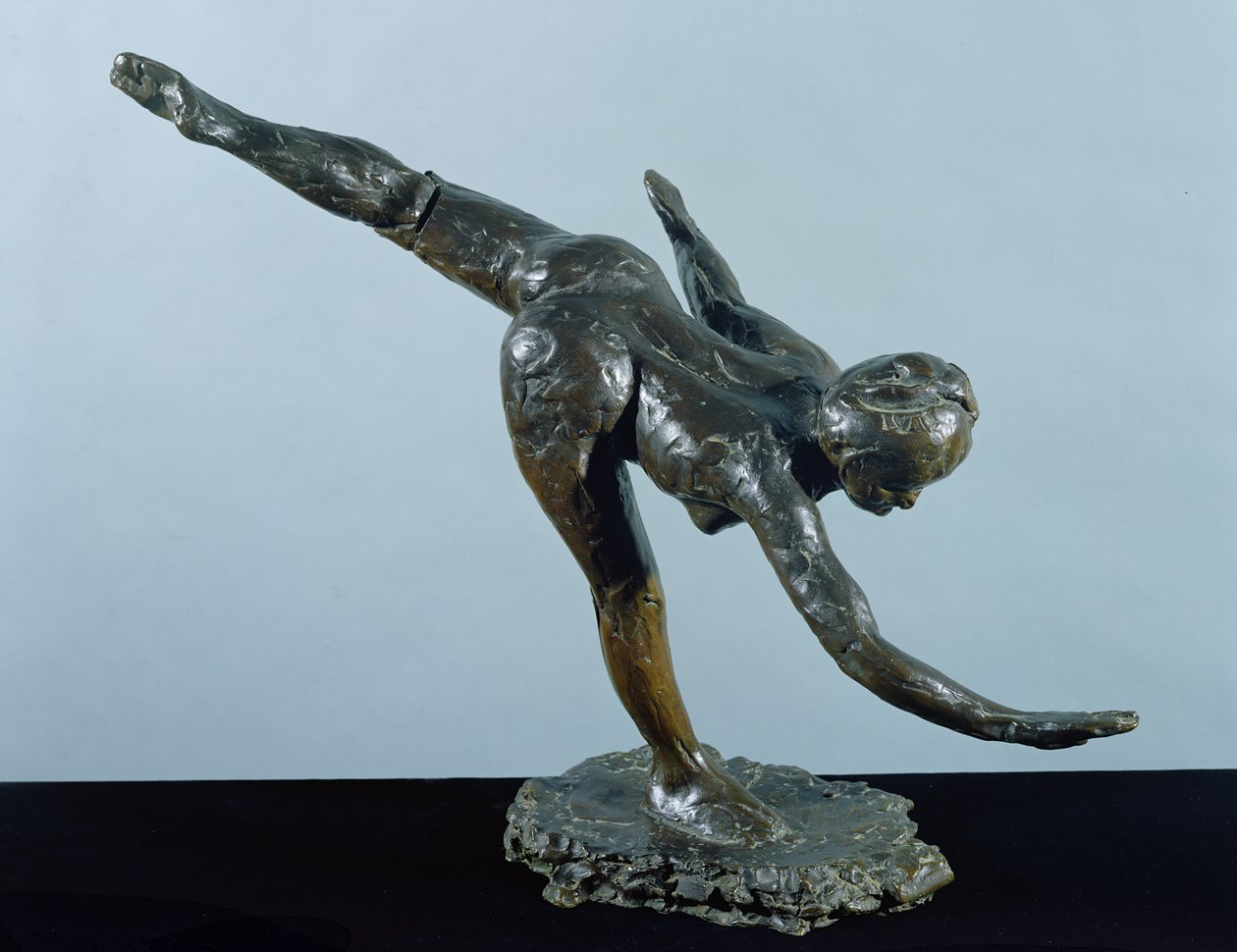 Stor arabesk, tredje stat (bronse) av Edgar Degas