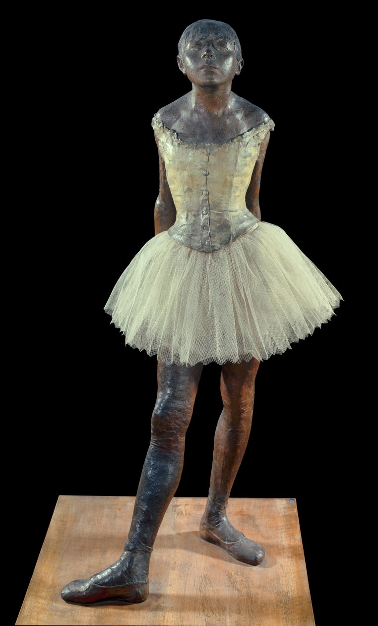 14 år gammel eller høy danser kledd - Skulptur av Edgar Degas (1834-1917) i bronsepatina, tyll og rosa sateng på trebunn av Edgar Degas