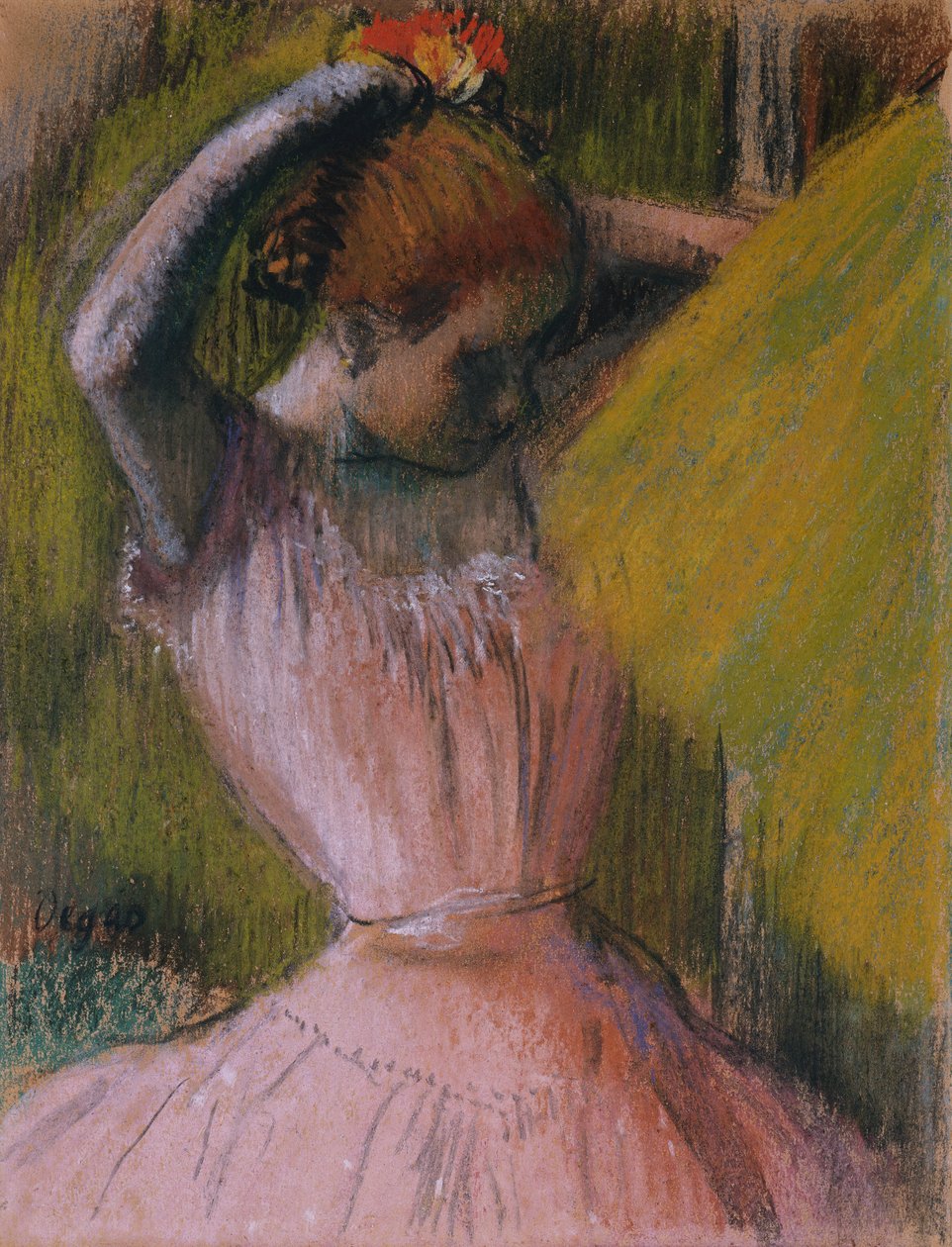 Danser ordner håret sitt, ca. 1900-1912 (pastell på papir lagt ned på strukket papir) av Edgar Degas
