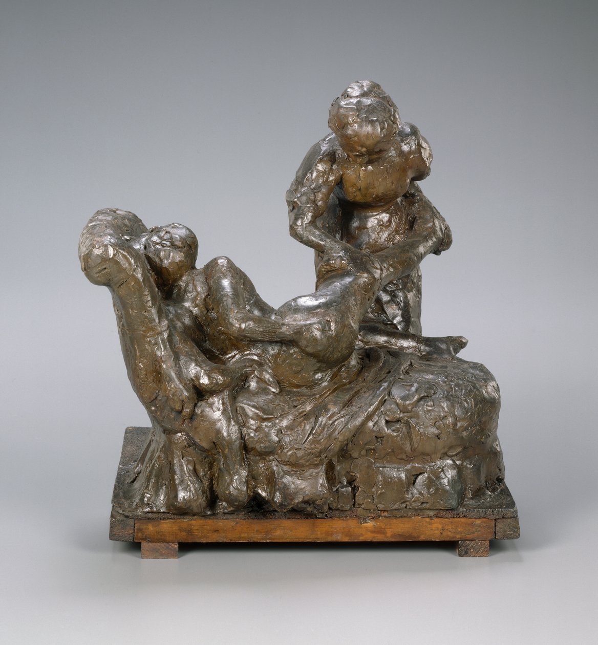 The Masseuse, Group, ca. 1895 (plastiline, metallarmatur, tre, kork, på trebunn) av Edgar Degas