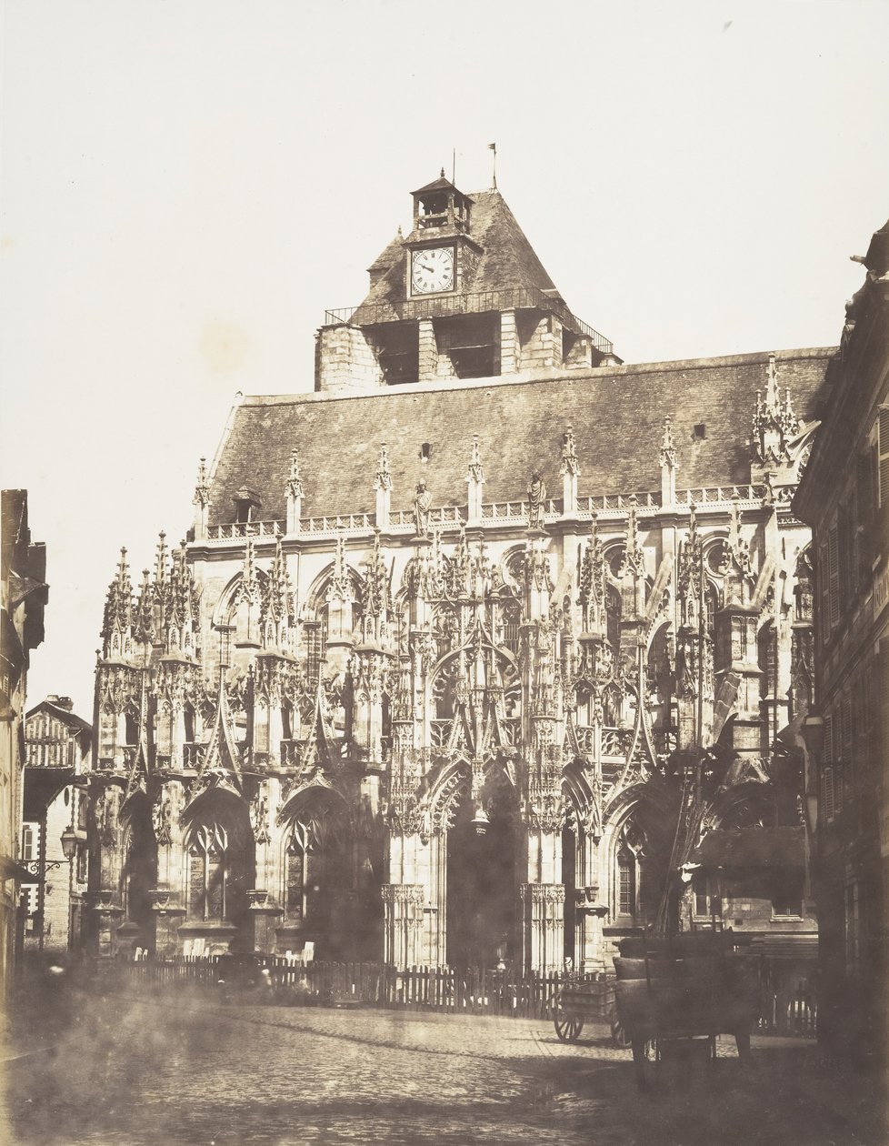 Louviers katedral, generell utsikt, 1852-54. av Edmond Bacot