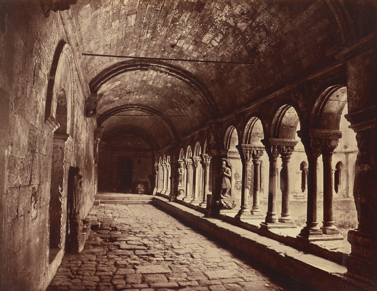 Arles. Klostergården ved Saint-Trophime av Édouard Baldus
