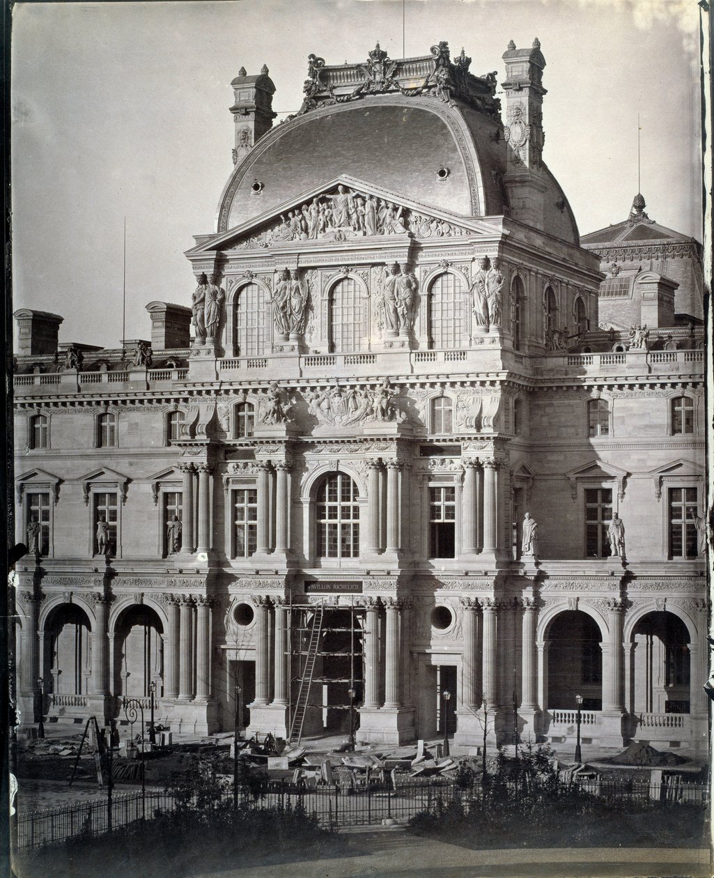 Verk fra Denon-paviljongen på Louvre-museet av Edouard Denis Baldus