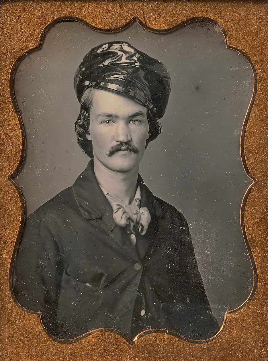 Mann med bart med oljeskinnshatt, 1854-55. av Edward M. Tyler