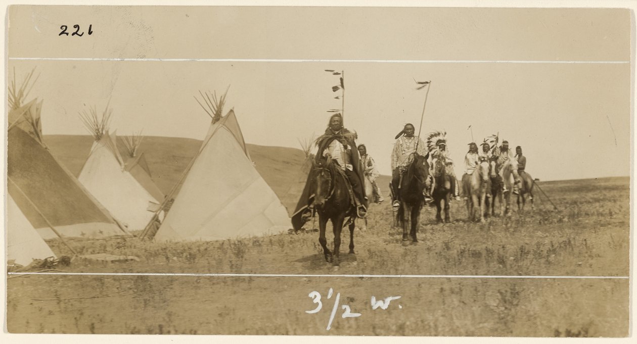 [Ryttere og tipier] av Edward S. Curtis