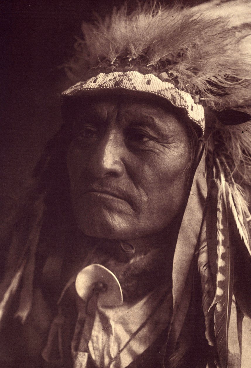 Crazy Thunder, a Sioux Teton (Oglala eller Ogalala) Foto fra bind 3 av Edward S. Curtis