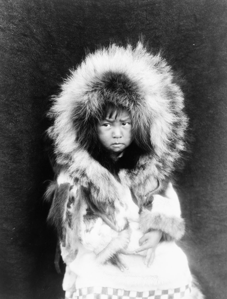 Eskimobarn fra Noatak, Alaska, ca. 1929 (s/hvitt-bilde) av Edward Sheriff Curtis