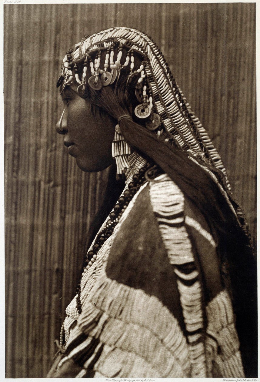 Indian of America: "" Portrait of Indian Girl"" Fotografi av amerikanske Edwards Curtis (1868-1952), 1900-tallet. La Rochelle, New World Museum av Edward Sheriff Curtis