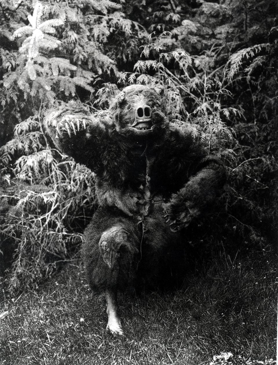 Nane-Qagyuhl, indianerdrakt av Edward Sheriff Curtis