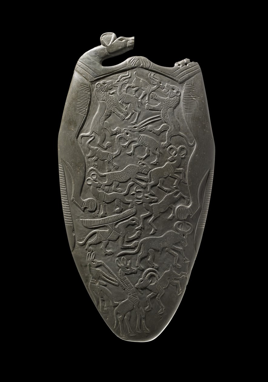 Seremoniell palett skåret ut med dyr, noen i kamp, noen sprangende til musikken til en sjakalhodet fløytist, fra Main Deposit, Hierakonpolis, ca. 3000 f.Kr. (skifer) av Egyptian