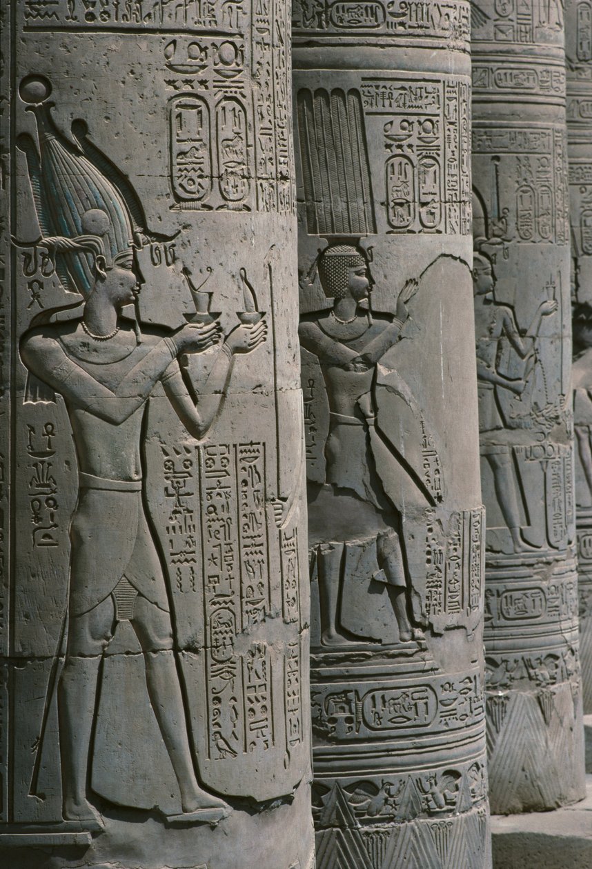 Detalj av søylegangen, det romerske og ptolemaiske dobbelttempelet til Sobek og Haroeris på Nilen-steinen av Egyptian