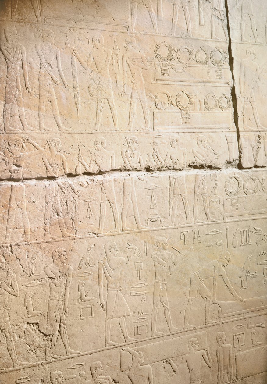 Relieff fra Mastaba of Akhethotep som viser erstatningen av halskjedene, fra Saqqara, Old Kingdom (malt kalkstein) av Egyptian 5th Dynasty