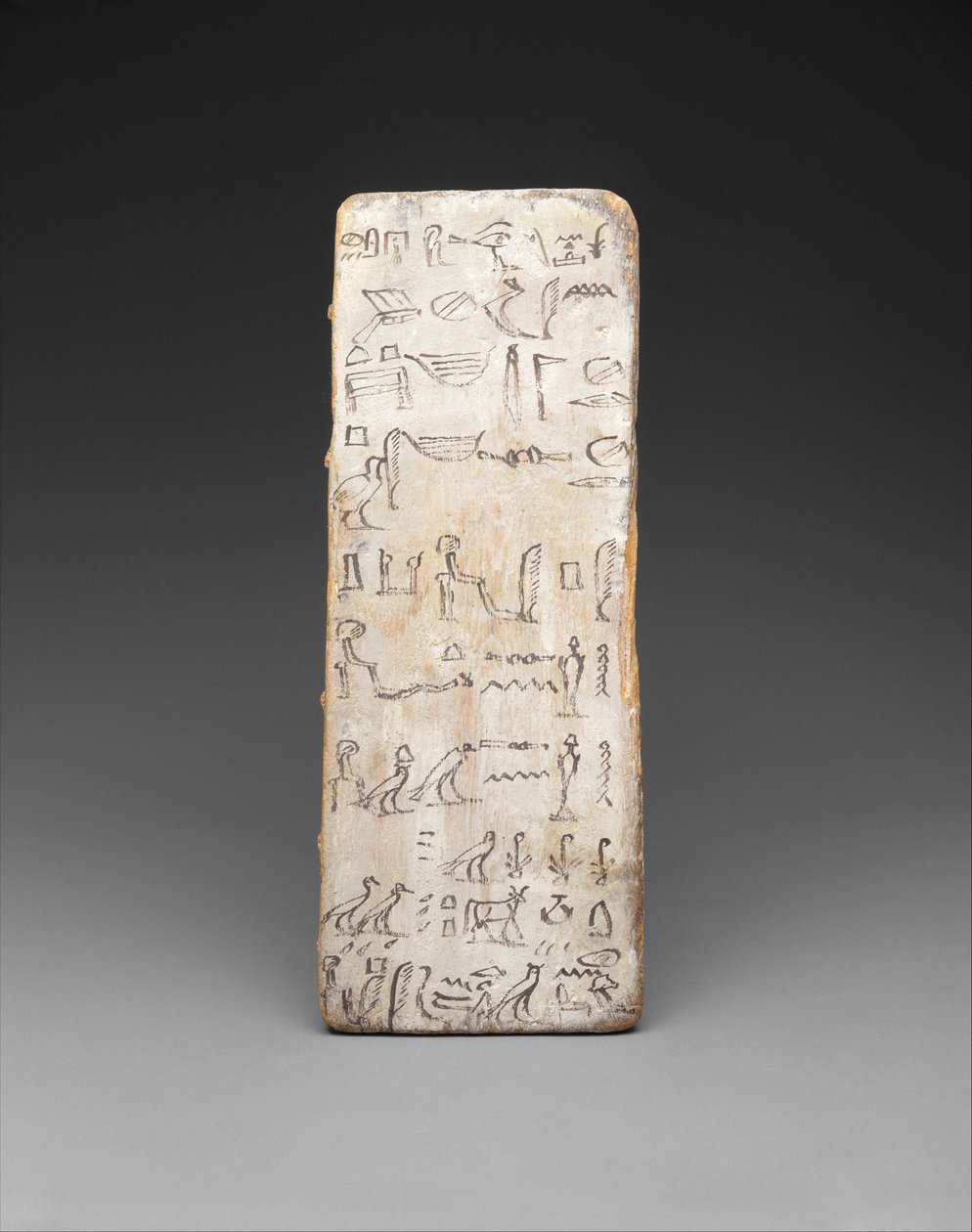 Skrivetavle til en skribentlærling, ca. 2030 f.Kr. (tre, kalk og blekk) av Egyptian 11th Dynasty