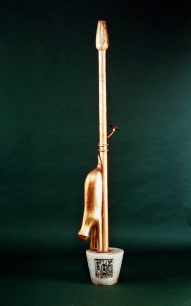 Anubis-emblem, fra graven til Tutankhamun, New Kingdom (forgylt og gessoed tre med alabastbase) av Egyptian 18th Dynasty