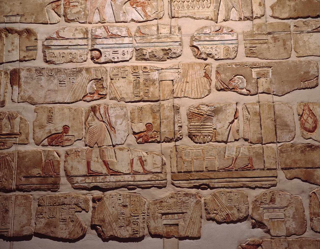 Egyptisk antikvitet: "" The Adoration of the Sun"" Fragment of the Wall in Gre fra Amenophis IV til Luxor. 1365-1360 f.Kr. 18. Luxor-dynastiet, egyptisk kunstmuseum av Egyptian 18th Dynasty