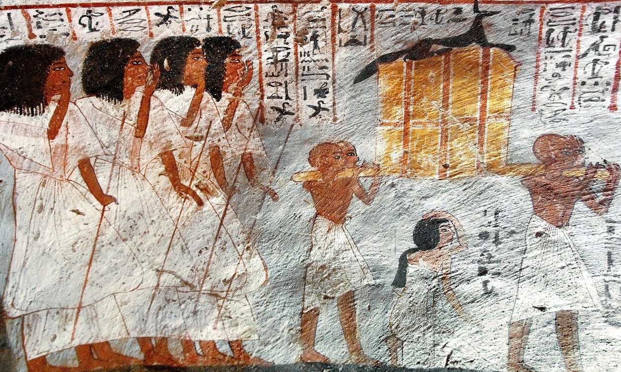 Egyptisk antikvitet: prosesjon med bærere av baldakinkar som ble brukt til å samle inn innvollene til den avdøde. Maleri av Roys grav av Egyptian 18th Dynasty