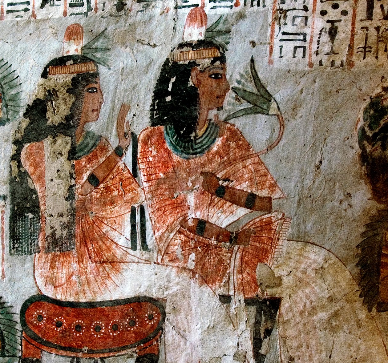 Egyptisk antikvitet: representasjon av Nebtawy (Nebtaoui), kona til skriveren Roy og søsteren hans. Maleri av graven til Roy (TT255). 18. dynasti. Fra Vestbredden av Luxor, Egypt av Egyptian 18th Dynasty