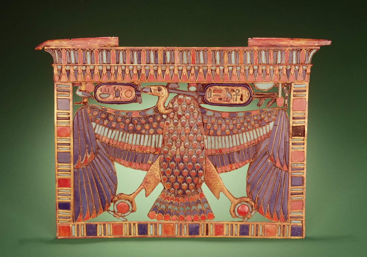 Pylon pectoral dekorert med gribben i Øvre Egypt, fra graven til Tutankhamon (ca. 1370-52 f.Kr.) New Kingdom (gull cloisonne innlagt med glasspasta) av Egyptian 18th Dynasty