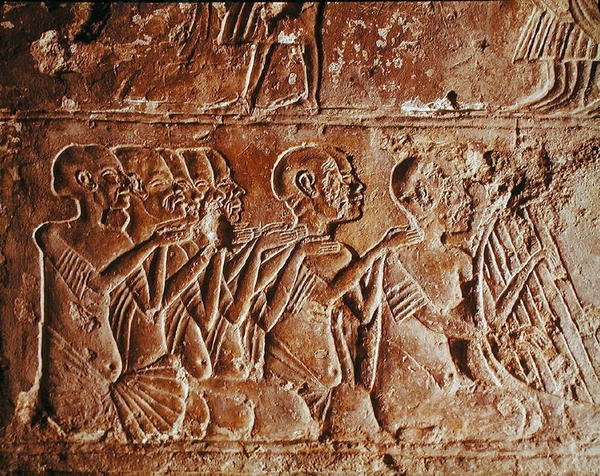 Relieff som viser blinde sangere og en harpist, fra Tomb of Meryre, New Kingdom av Egyptian 18th Dynasty