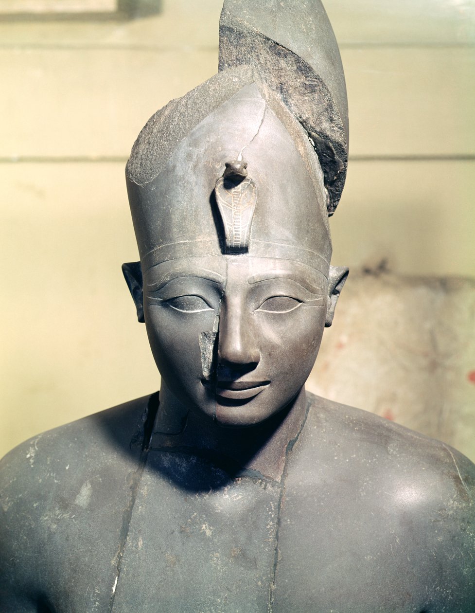 Statue av Tuthmosis III (styrt 1504-1450 f.Kr.), fra Amun-tempelet, Karnak (basalt) av Egyptian 18th Dynasty