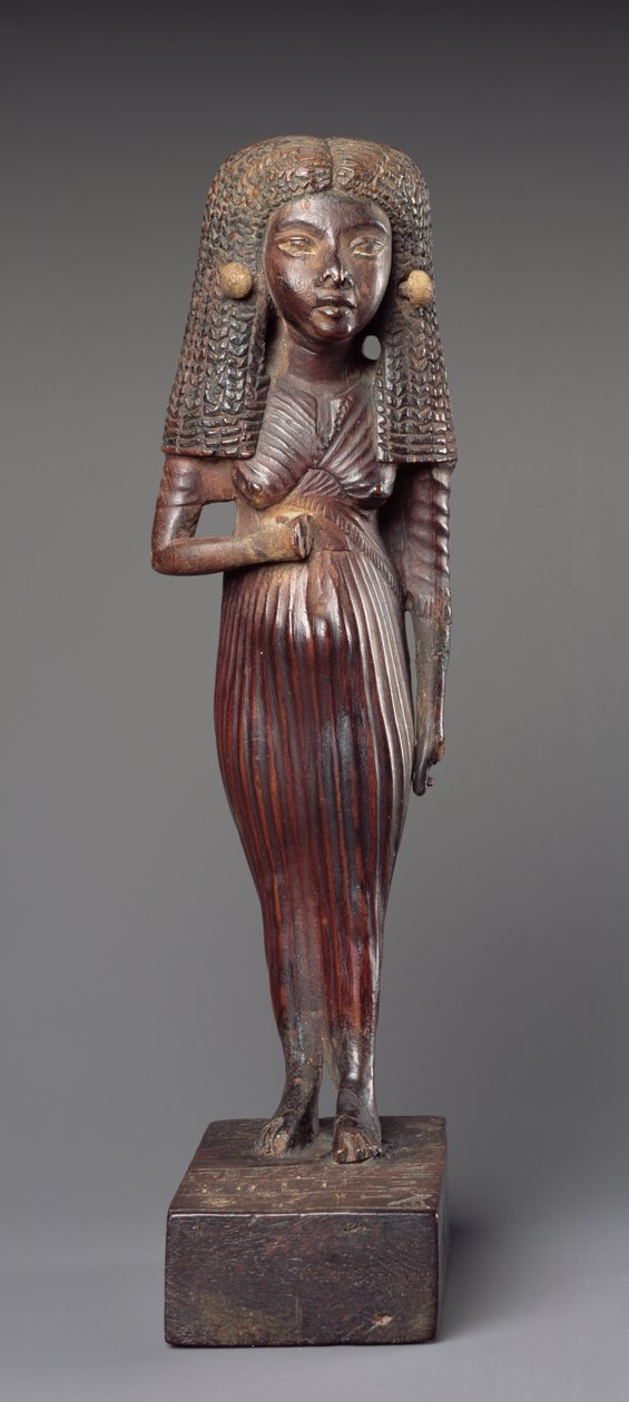 Statuett av Lady Mi stående, fra Medinet Ghurab, Amarna-perioden, New Kingdom (tre) av Egyptian 18th Dynasty