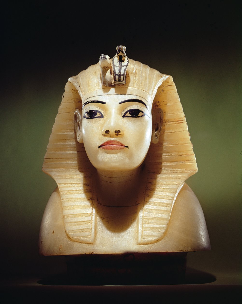 Stopper fra en av urnene, fra Tutankhamons grav, New Kingdom (alabast) (se også 149422) av Egyptian 18th Dynasty