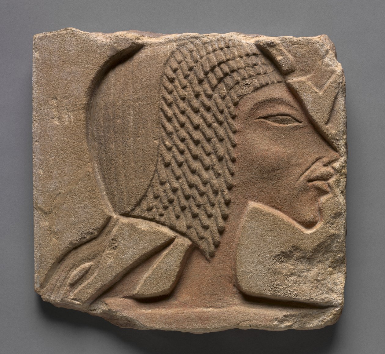 Talatat: Portrett av Nefertiti, ca. 1353-1347 f.Kr av Egyptian 18th Dynasty