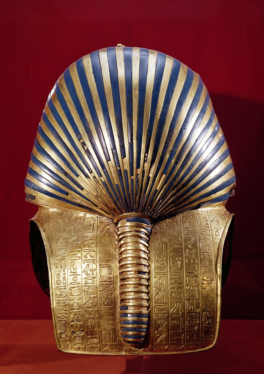 Baksiden av gullmasken, fra skatten til Tutankhamon (ca. 1370-1352 f.Kr.) New Kingdom, ca. 1340 f.Kr. (gull innlagt med halvedelstener) av Egyptian 18th Dynasty