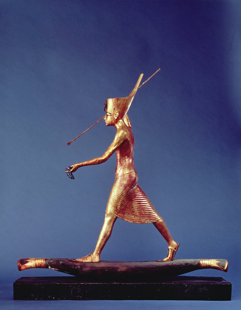 Tutankhamun (C.1370-1352 BC) Harpuneren, fra Tutankhamons grav, New Kingdom (forgylt tre) (se også 3977 og 120779) av Egyptian 18th Dynasty