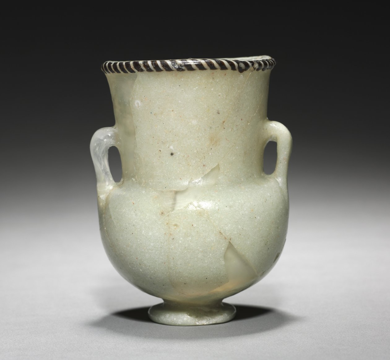 Unguent Bottle, or Krateriskos, Late 18th Dynasty, c.1336-1295 BC av Egyptian 18th Dynasty