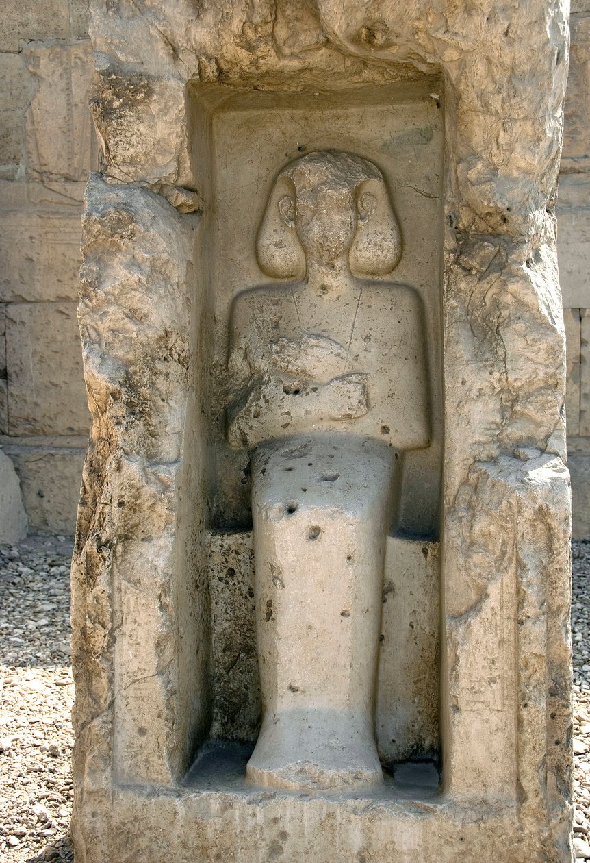 Gammel egyptisk kunst: Lavrelieff av Gud Osiris i gårdsplassen til tempelet til Seti I av Egyptian 19th Dynasty