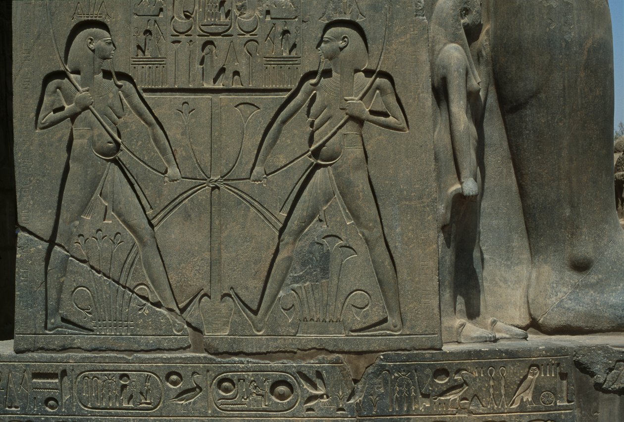 Detalj av et relieff som viser to menn (sandstein) av Egyptian 19th Dynasty