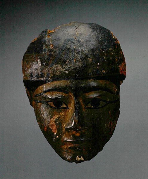Maske fra en kiste, New Kingdom (gessoed og malt tre) av Egyptian 19th Dynasty