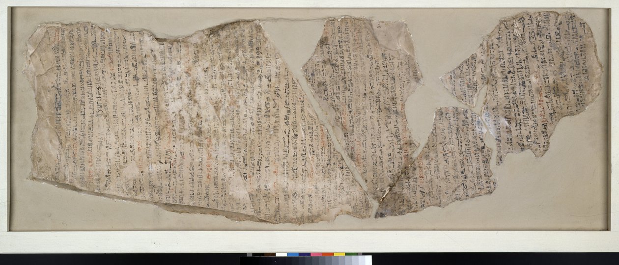 Ostracon, skrevet i hieratisk i svart og rødt med en stor del av historien om Sinuhe (kalkstein) av Egyptian 19th Dynasty