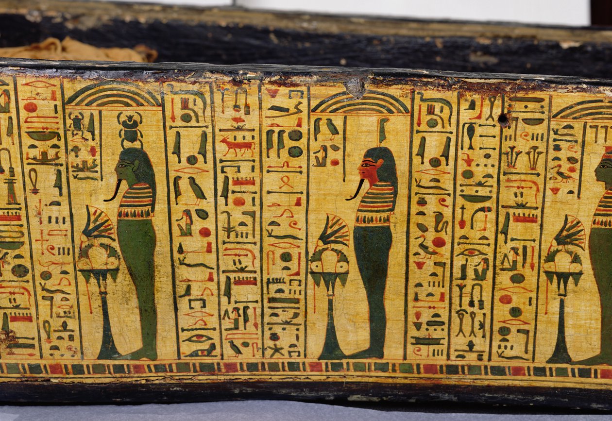 Detalj av den ytre kistebunnen til mumien til Nesyamun, muligens funnet i Deir El-Bahri, New Kingdom, ca. 1100 f.Kr. (malt tre) av Egyptian 20th Dynasty