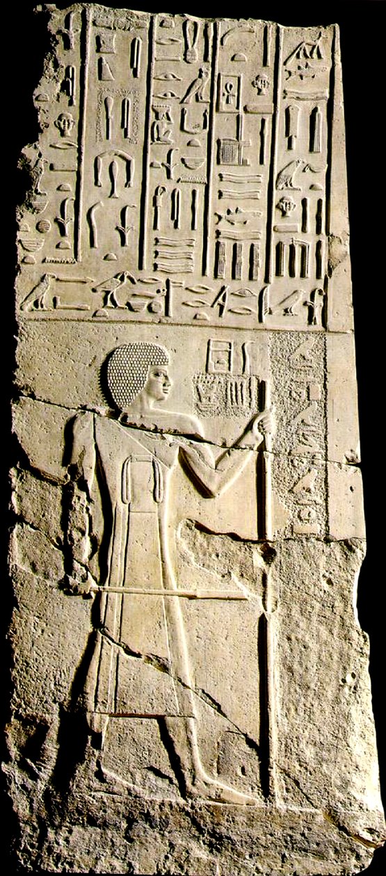 Panel, Aa-akhti, hieroglyfer og en figur, sent 3. dynasti (kalkstein) av Egyptian 3rd Dynasty