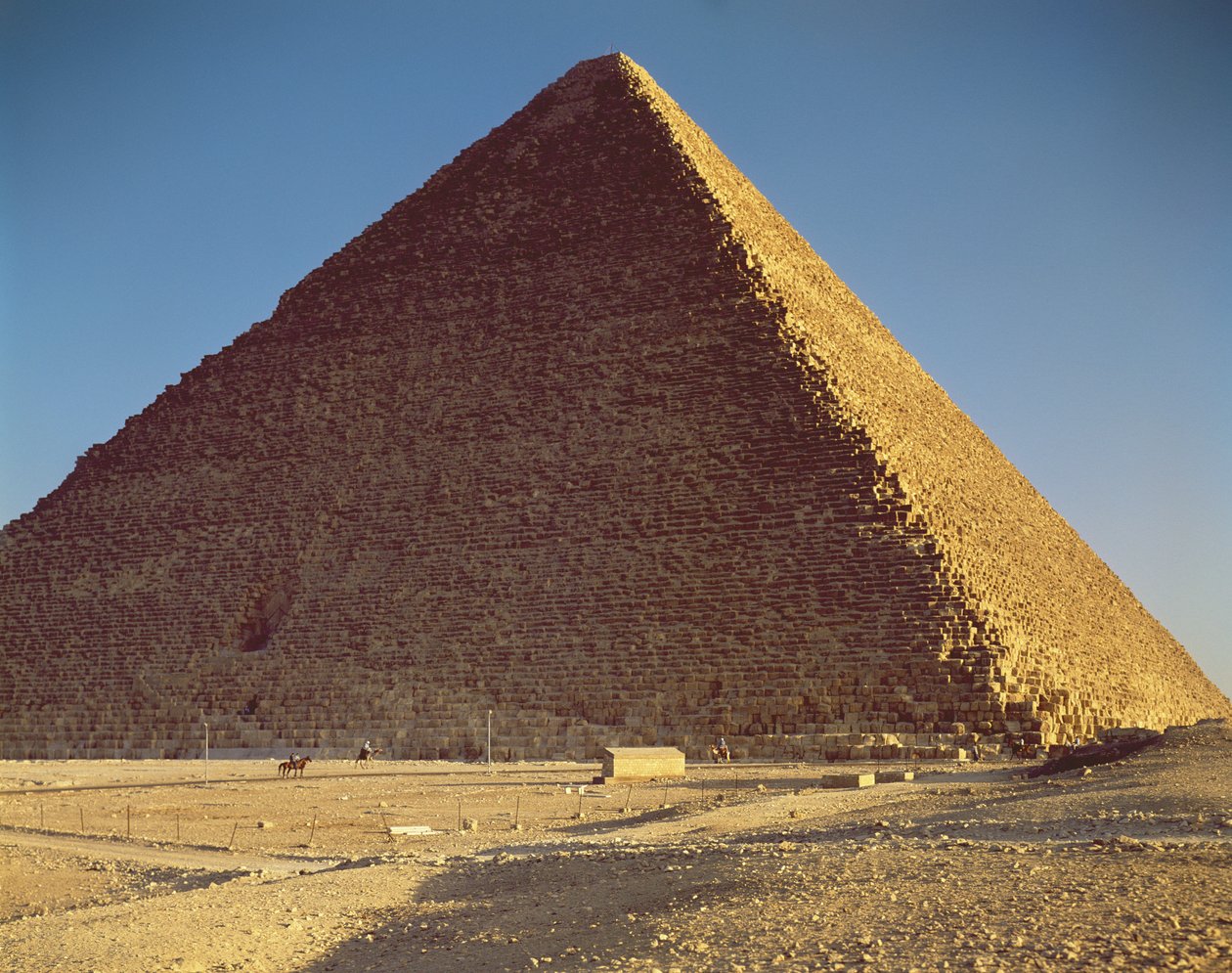 Den store pyramiden i Khufu (ca. 2551-2528 f.Kr.) Gamle riket av Egyptian 4th Dynasty